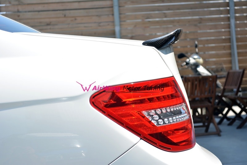 W204 - VORSTEINER I style Carbon Trunk Spoiler 04
